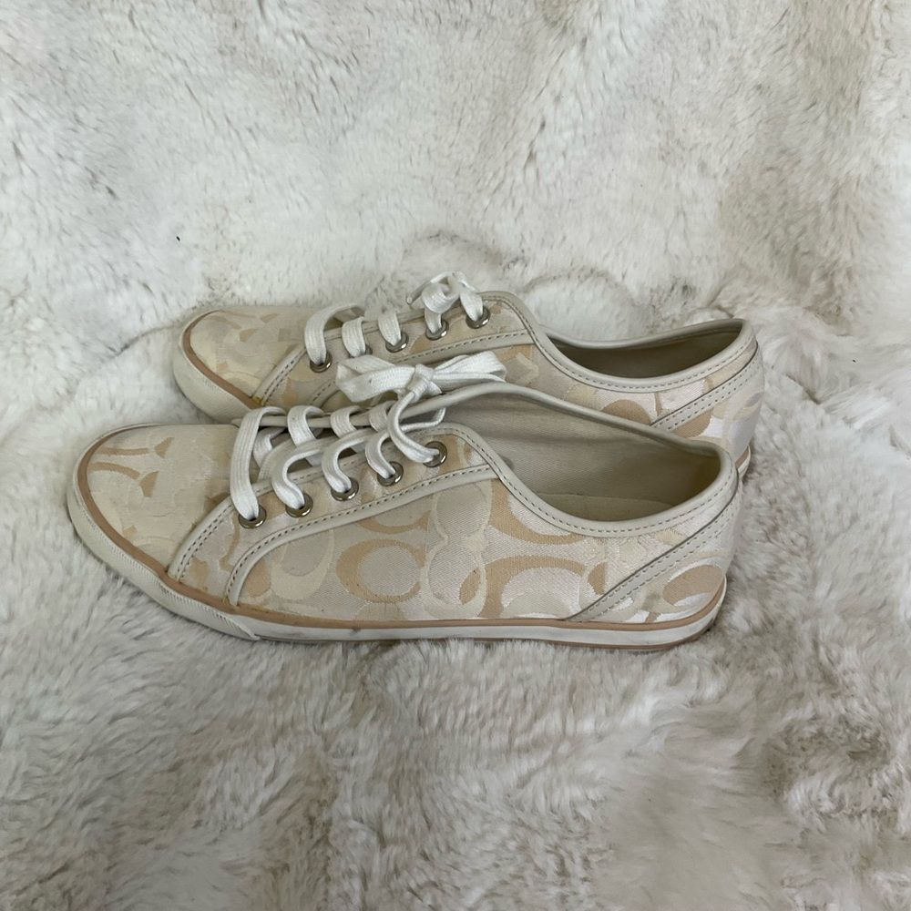 Coach Women’s Signature Dee Cream Lace-up Sneakers Shoes Size 8.5 - Picture 4 of 12
